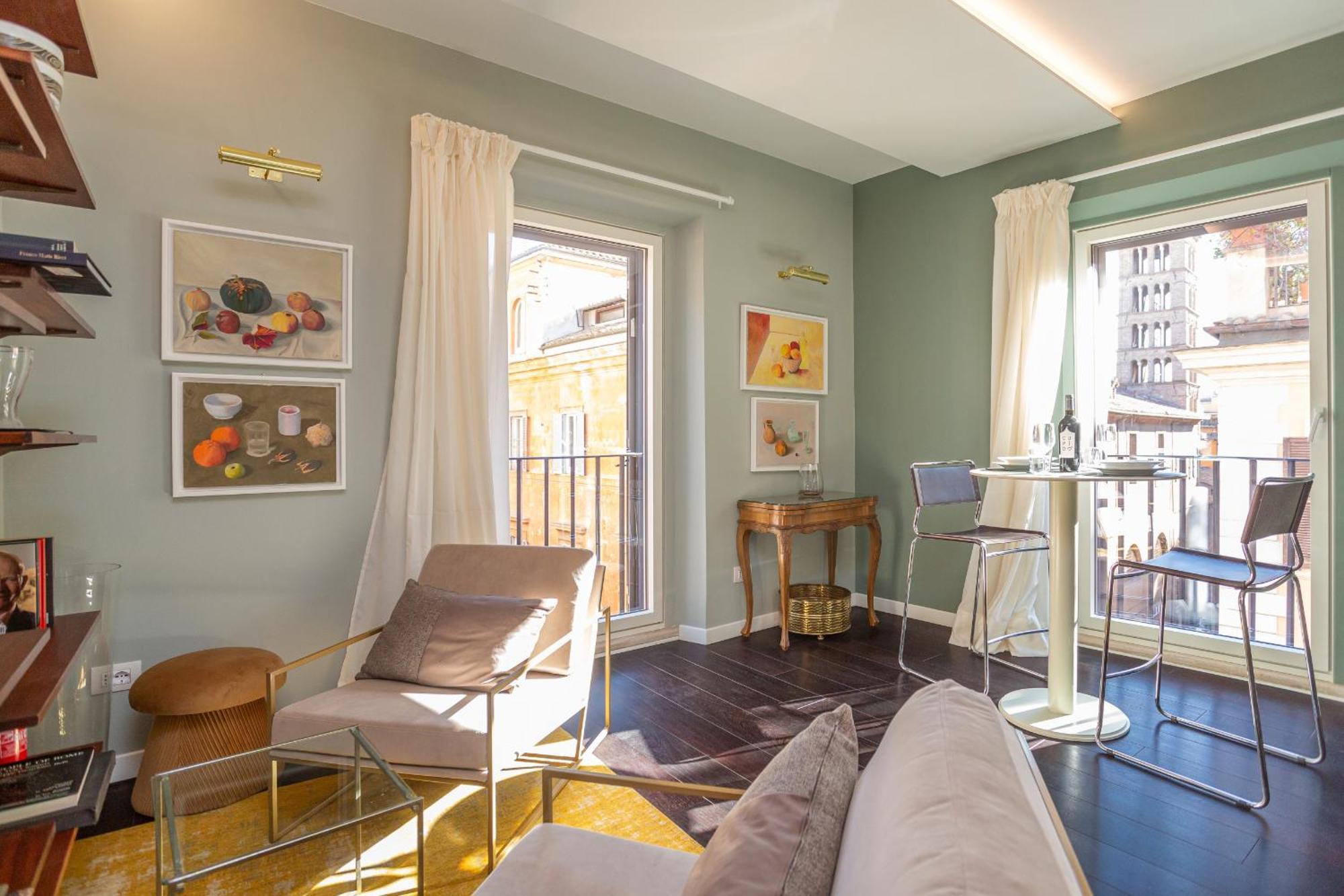 Chic Spanish Steps Retreat Appartamento *