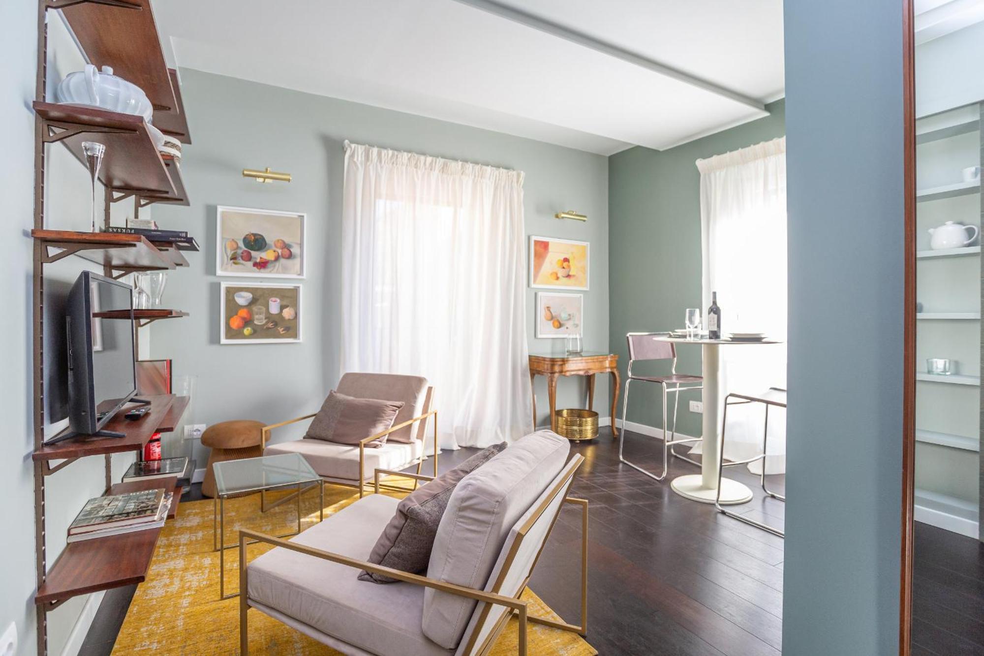 Appartamento Chic Spanish Steps Retreat