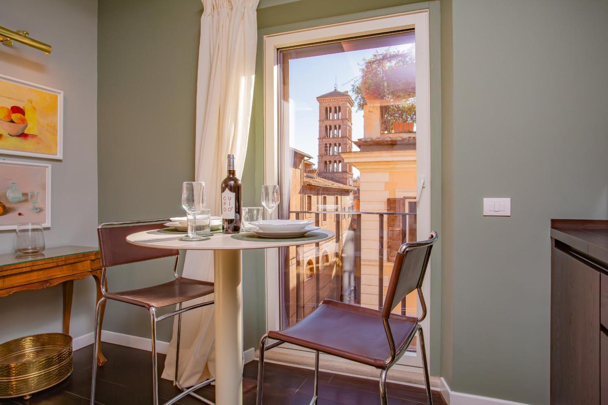 Chic Spanish Steps Retreat * Roma